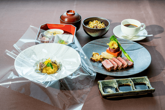 神戸クルージングディナー「鉄板焼きコース」の料金と内容